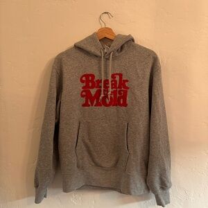 Uniqlo x Verdy Don’t Cry “Break the Mold” hoodie